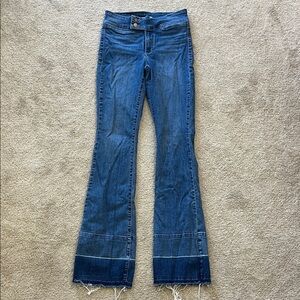 mid-rise released hem bootcut jeans